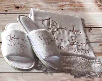 Bridesmaid Bundle, Robe, Bag And Slipper Bride or Bridesmaid Set,Bride Robe And Slipper Set, Cotton & Lace Robe, Wedding Dressing Gowns