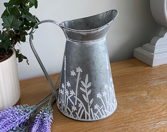 Vintage Rustic Metal Jug Flower Vase Pitcher Shabby Chic Planter 22cm Free Postage.