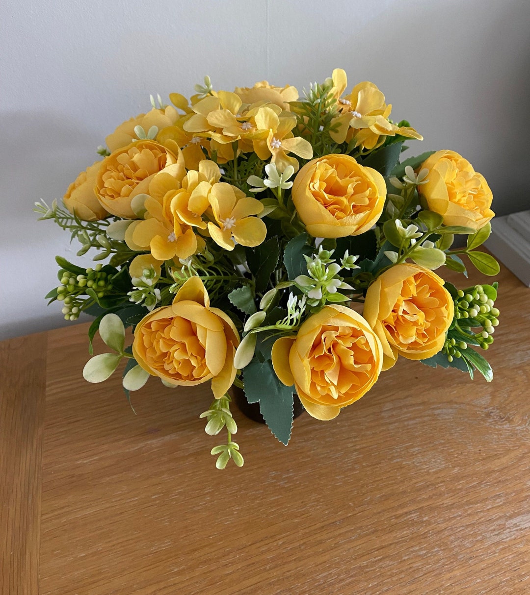 Luxury Grave Pot With Flowers. Artificial Flowers for Grave Side