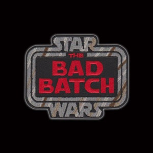 Può includere: Una toppa ricamata nera e grigia con il testo "STAR WARS THE BAD BATCH" in lettere rosse e bianche.