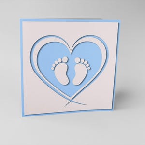 Modelo de cartão de papel com pegadas de bebê – Cartão de felicitações para recém-nascidos, presente de chá de bebê faça você mesmo, Cricut e Silhouette