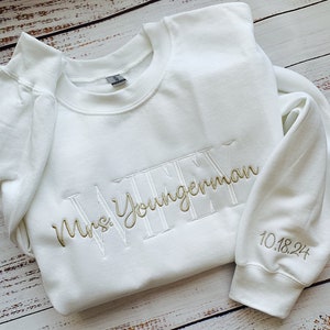 Wifey Sweatshirt-Wife Sweatshirt-Future Mrs Sweatshirt-Gift for Her-Bride Sweatshirt-Embroidered Sweatshirt-Custom Embroidered Sweatshirt