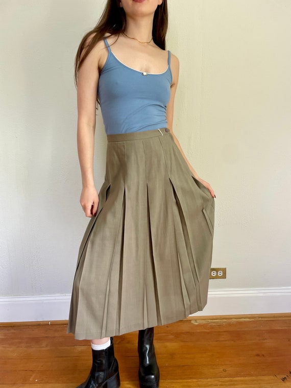 Pale olive pleated maxi skirt (small)