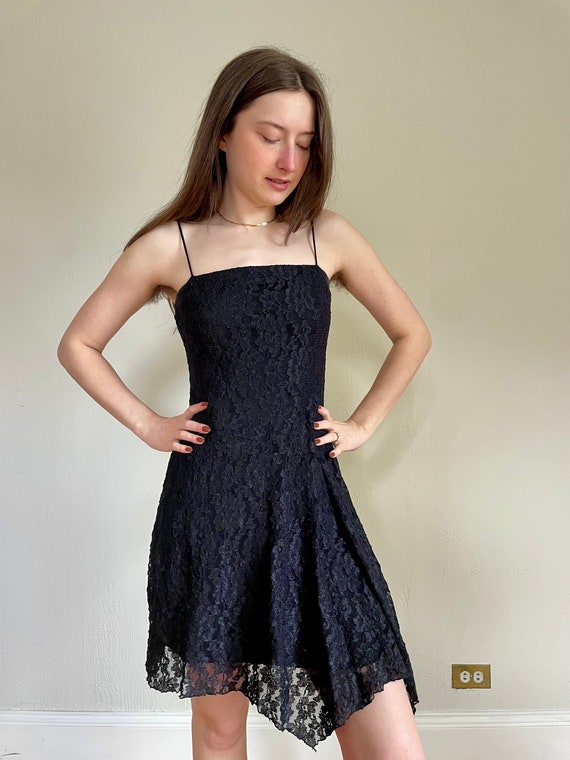 90s asymmetrical hem black lace dress (small/mediu