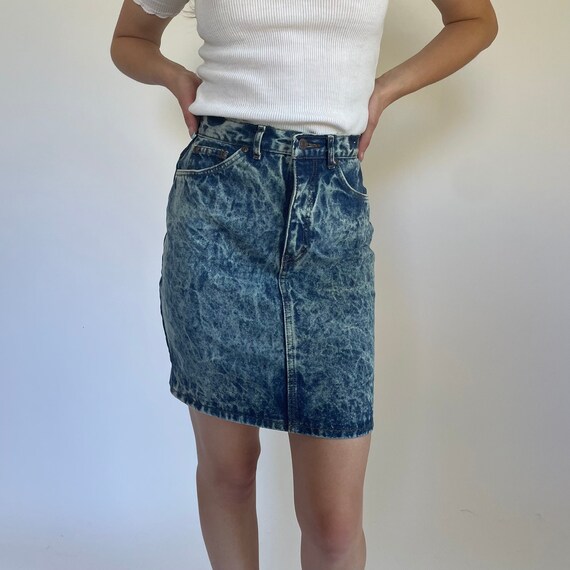 1980's jordache acid wash skirt (extra small) - image 7