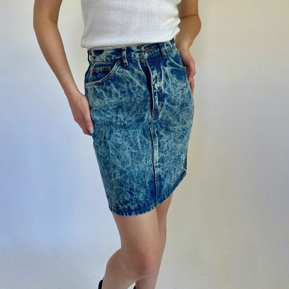 1980's jordache acid wash skirt (extra small) - image 9