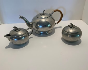 Vintage Queen Art Figural Pewter Tea Set