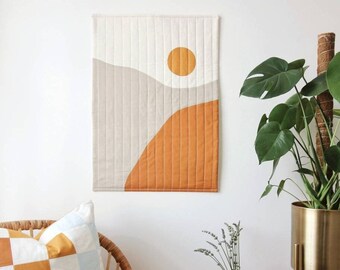 Arte moderno del desierto - Colgante de pared solar - Arte textil moderno - Arte de pared textil - Decoración de la cama superior - Edredón de arte moderno - Decoración de la habitación terrosa