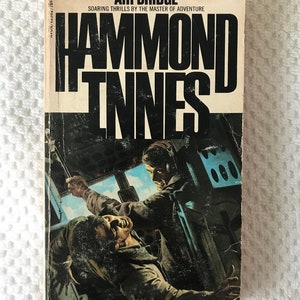 HAMMOND INNES - Air Bridge -1972 Avon Paperback Adventure Thriller