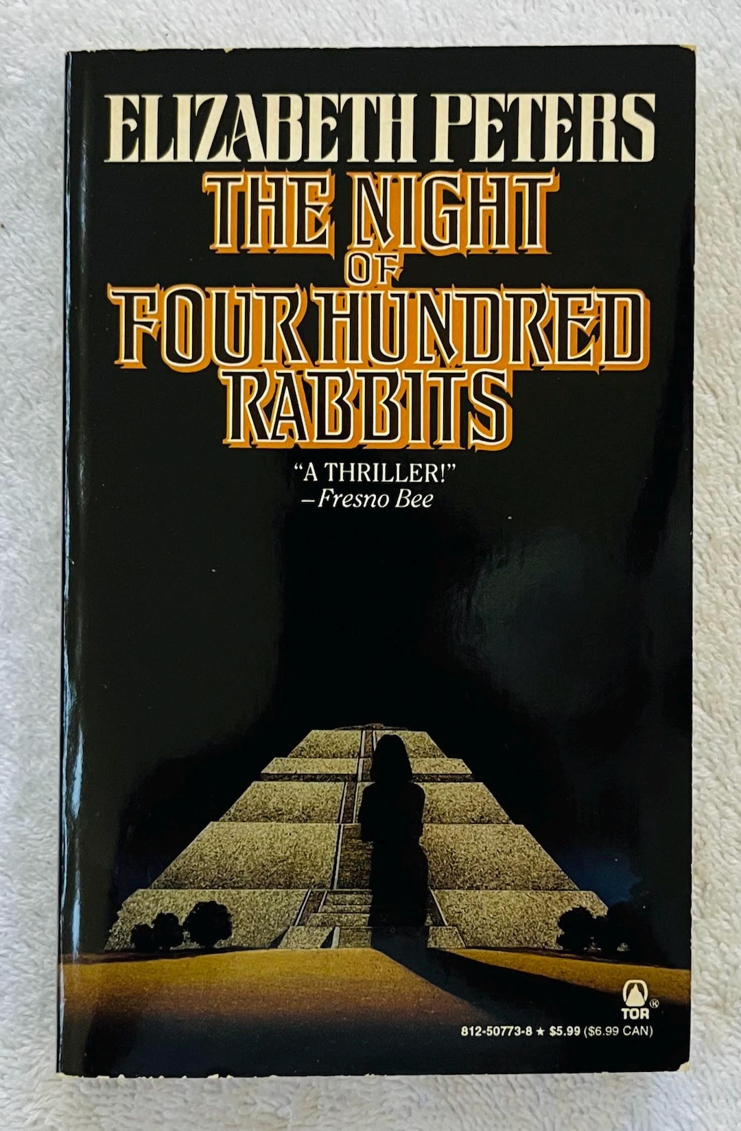 ELIZABETH PETERS - the Night of Four Hundred Rabbits - 1989 Paperback ...