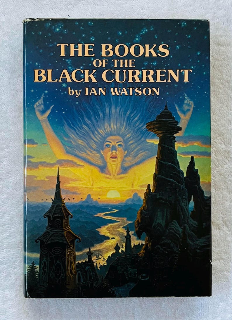 Puede incluir: Portada del libro "The Books of the Black Current" de Ian Watson. Presenta una ilustraci&oacute;n surrealista con el rostro y los brazos de una mujer emergiendo de una puesta de sol, sobre un paisaje oscuro y fant&aacute;stico y un cielo estrellado.