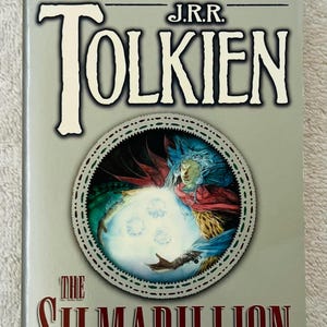 J.R.R. TOLKIEN - The Silmarillion - Ballantine Paperback Fantasy of Middle Earth