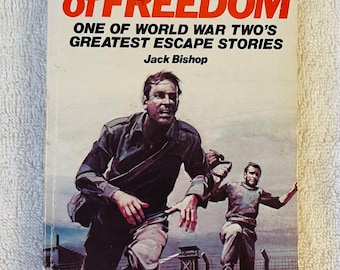 JACK BISHOP - In Pursuit Of Freedom - 1977 Corgi Paperback - World War 2 POW Escape