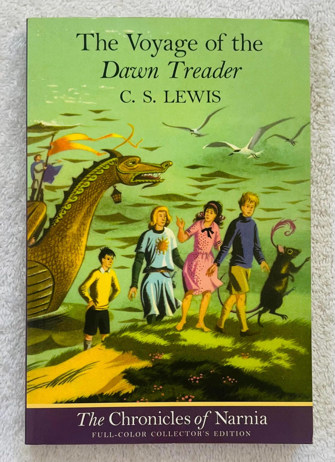 C. S. LEWIS - the Voyage of the Dawn Treader - Soft Cover With Color ...