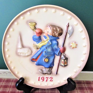 1972 MJ HUMMEL 2nd Annual PLATE in Bas Relief 7 1/2&quot; Goebel Annual Plate with Original Box West Germany