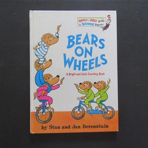 1969 BEARS ON WHEELS / By Stan and Jan Berenstain / Bright and Early Books for Beginners / Hardcover / Children&#39;s Book / Early Reader