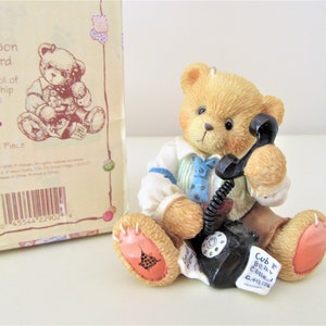 1996 CHERISHED TEDDIES Symbol of Membership Figurine / Original Box / Collectible Figurine
