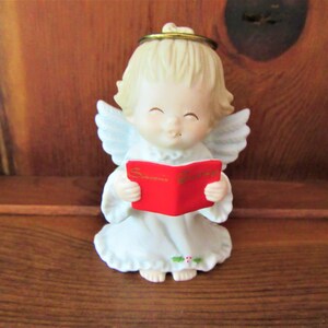 Vintage 1984 Enesco Holly Babes Angel Caroler Figurine