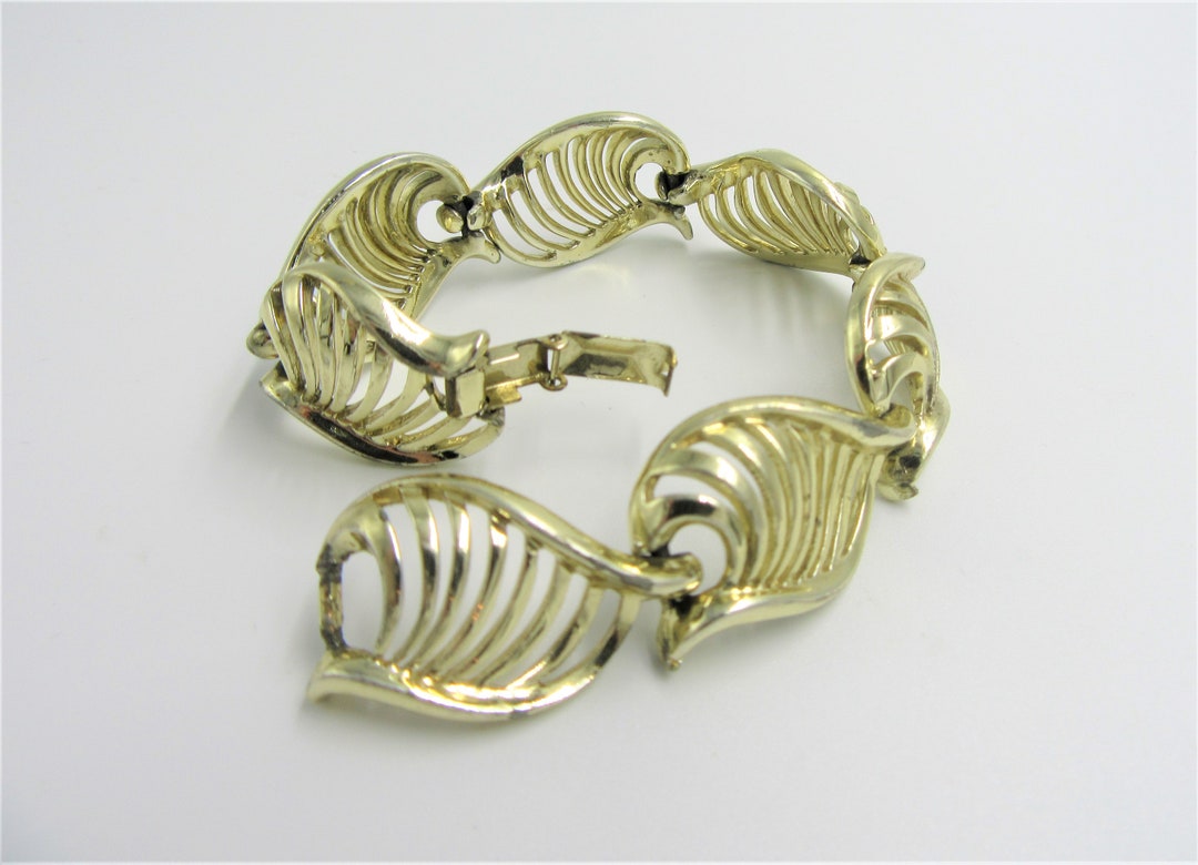 アクセサリー 50s 60s CORO costume bracelet Vintage Coro Gold Tone Shell Bracelet: 1960s Costume Jewelry - Etsy