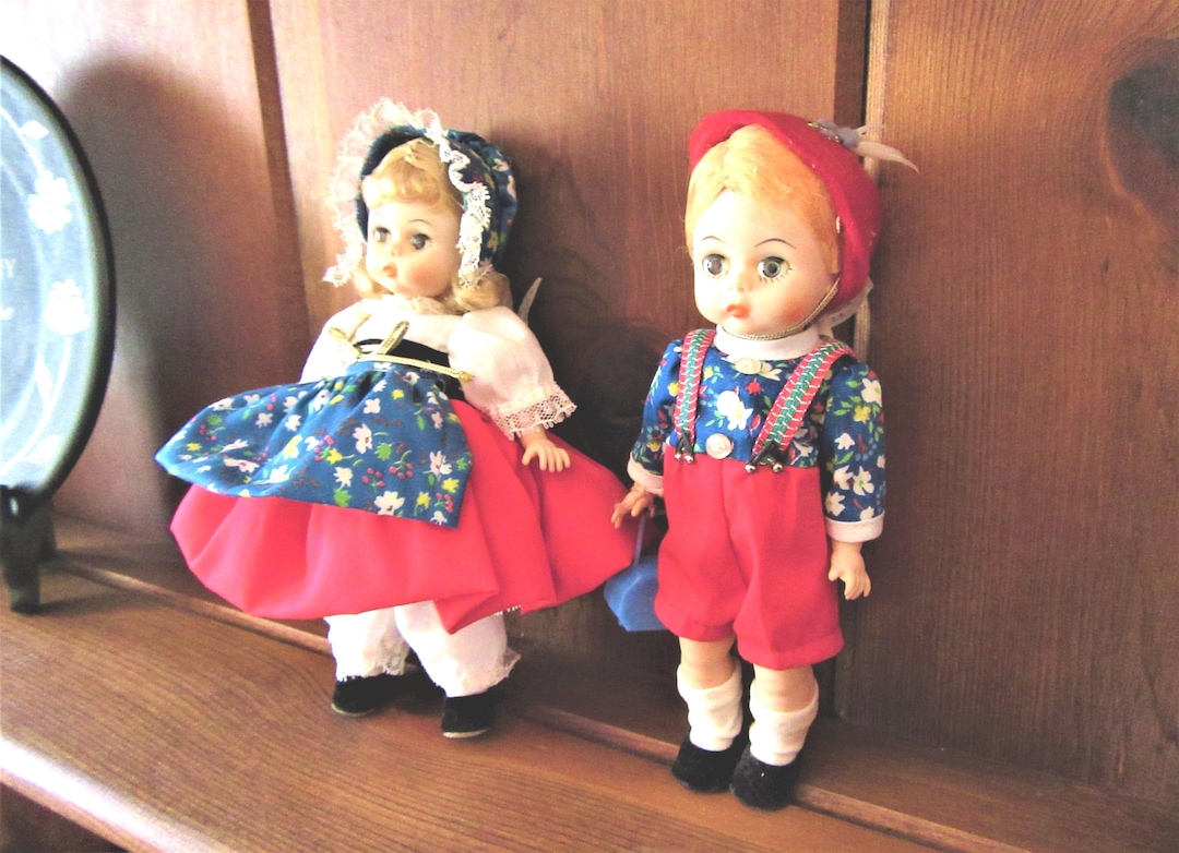 Vintage MADAME ALEXANDER DOLLS Hansel and Gretel Set Pair
