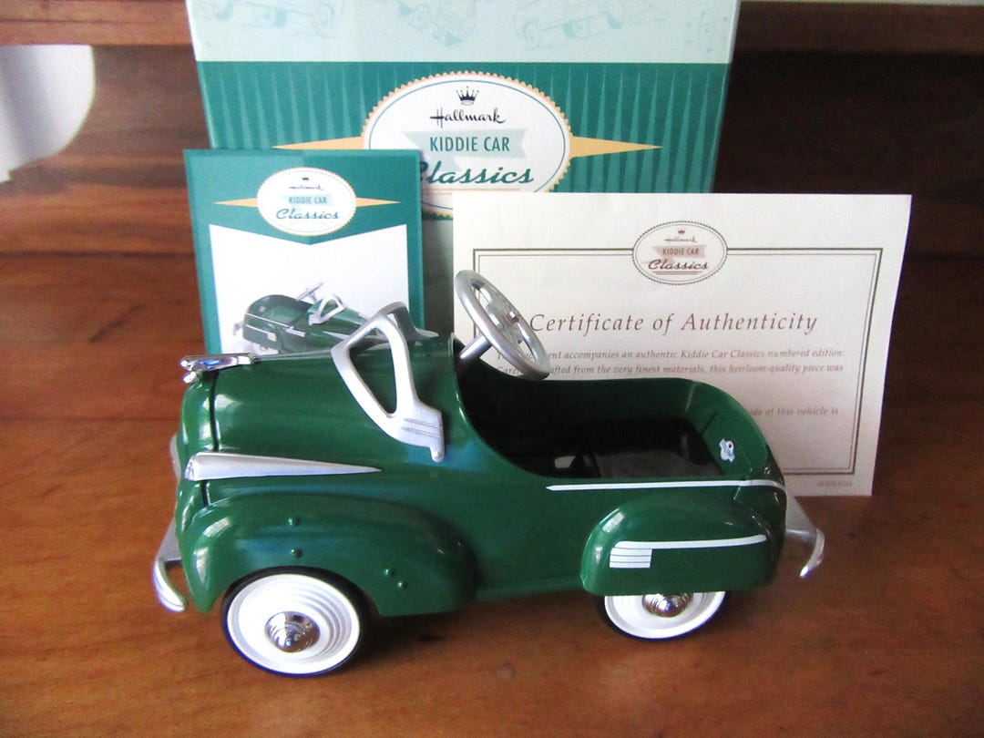 Restoring a 1941 Steelcraft Chrysler pedal car