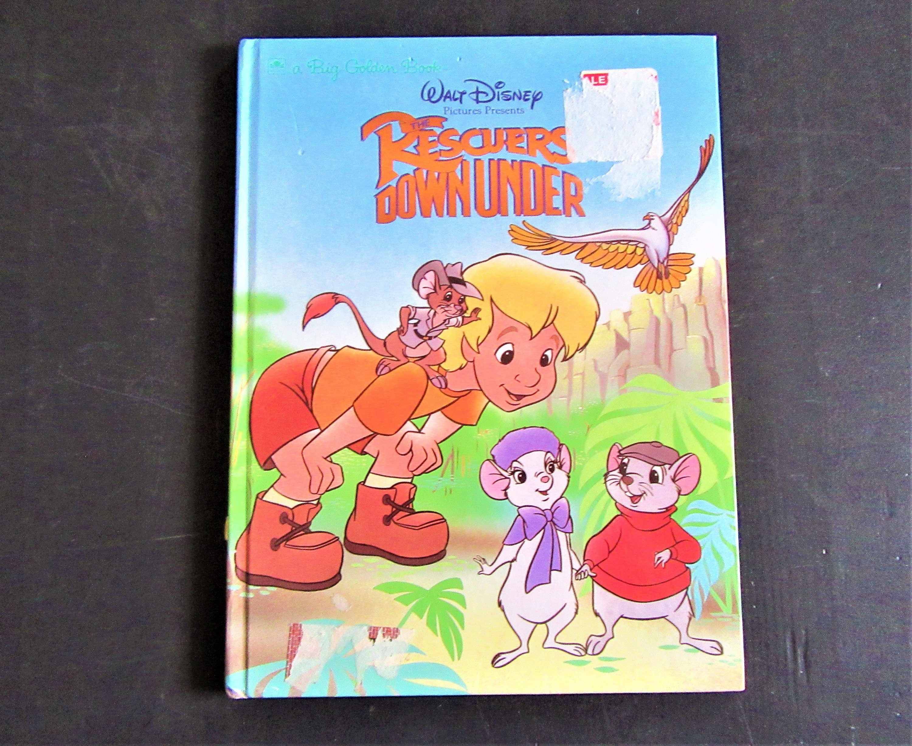 1990 Walt Disney's the Rescuers Big Golden Book - Etsy