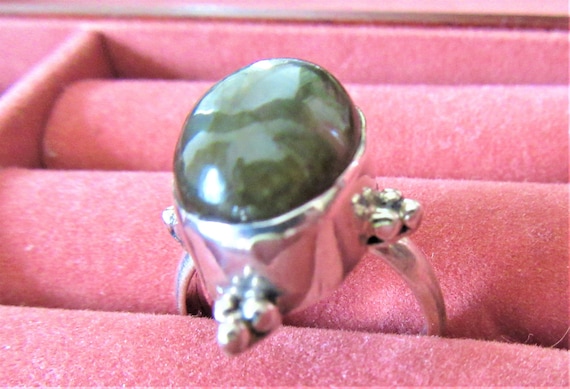 Vintage Sterling Silver Cocktail Ring: Green Moon… - image 1
