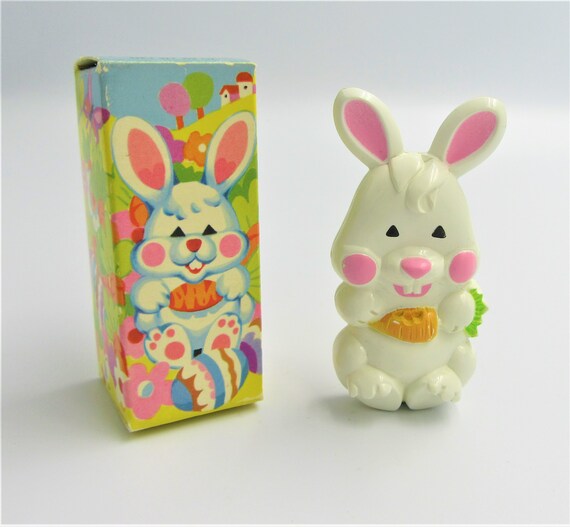 1973 Funny Bunny AVON PIN PAL / Fragrance Glace /… - image 1