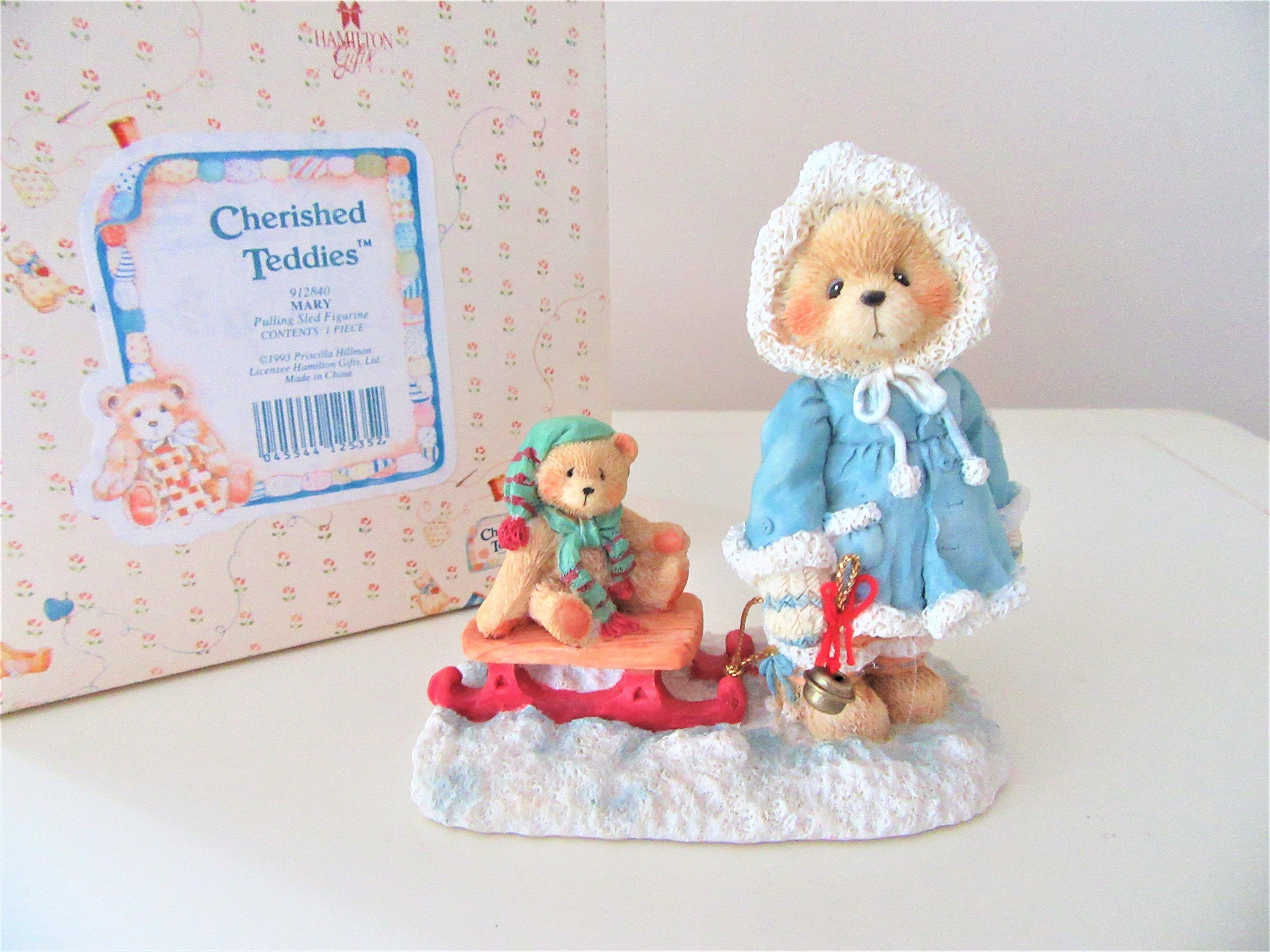 1993 CHERISHED TEDDIES / /mary / Pulling Sled Figurine / Original