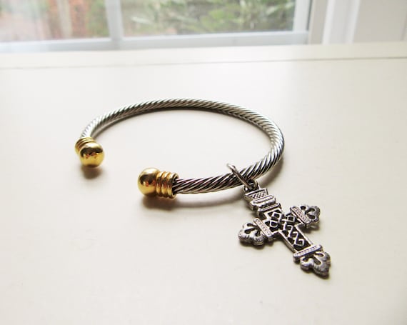 Small Open Cross Bracelet | Lydia Lister Jewelry