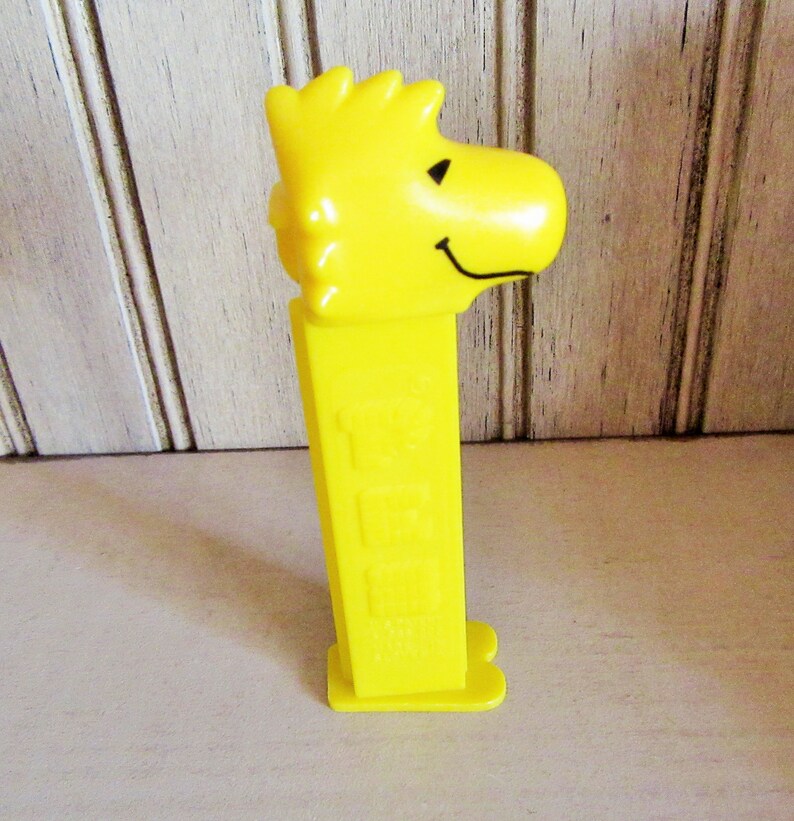 WOODSTOCK PEZ DISPENSER Vintage Pez Pez Dispenser Woodstock Pez Charlie Brown Peanuts Gang Novelty Gift Gift for Kids Candy Dispenser