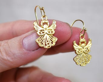 サテンゴールドエンジェルイヤリング：18Kゴールドメッキワイヤー