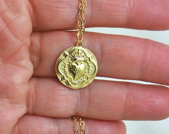 Gold Sacred Heart Medaillon Halskette: 18K vergoldet, 16-Zoll-Kette