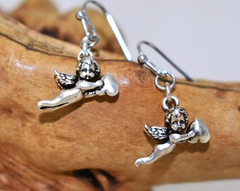 Antiekzilveren engelenoorbellen, kleine 3D-engeloorbellen, cadeau voor haar