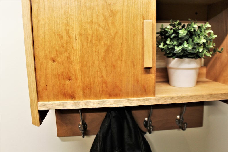 Colgador de abrigo moderno de mediados de centruy con | Etsy