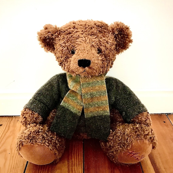teddy bear with scarf
