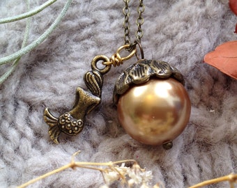 Swarovski Crystal Pearl & Mermaid Charm Necklace Gold/Cream/Light Pink with Antique Bronze Brass Cable Chain