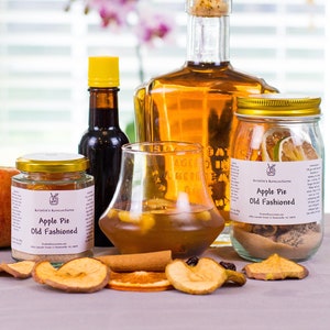 DIY OLD FASHIONED Kits - 5 Great Recipes! Bourbon and Whiskey Cocktail Infusion Jars. Classic, Apple Pie, Pb&j, Carolina, and Tiramisu!