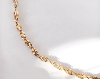 twisted herringbone necklace in 18k gold filled | twisted gold filled chain | gold wave chain necklace | thick layering necklace | 3mm