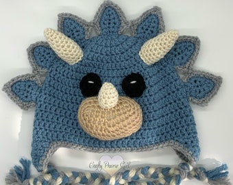 ライトブルーの恐竜かぎ針編み帽子 - トリケラトプス / 恐竜をテーマにしたギフト