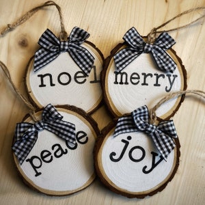 Wood Slice Christmas Ornament hand Painted Gift Tags Tree Slice Tree ...