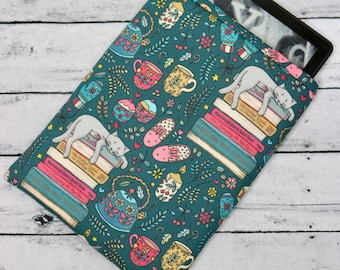 Comfy Cozy Reading Time Cats Kindle Paperwhite Sleeve | Bookish Gift | Reader Gift | Padded Sleeve | Book Gift | E-reader Sleeve