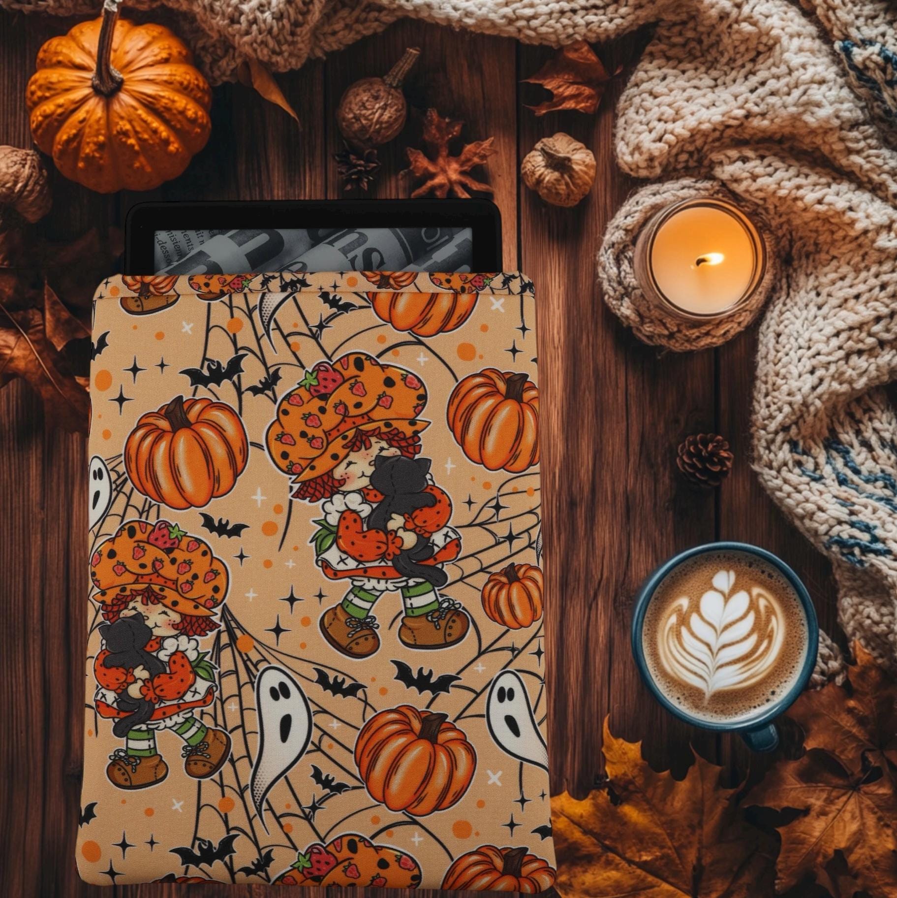Berry Spooky Kindle Paperwhite Sleeve | Book Gift | Kindle Sleeve | Padded Sleeve | E-reader Sleeve | Halloween