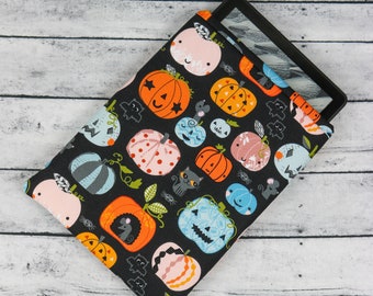 Cute Halloween Pumpkins Kindle Paperwhite Sleeve | Kindle Sleeve | Padded Sleeve | E-reader Sleeve | Kindle Cover | Bookish Gift