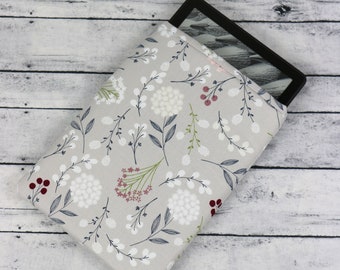 Berries and Leaves Floral Kindle Paperwhite Sleeve | Padded Sleeve | Bookish Gift | Book Gift | E-reader Sleeve | Kindle Sleeve