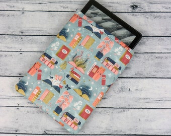 Reading Books and Dreaming | Kindle Paperwhite Sleeve | Book Gift | E-reader Sleeve | Kindle Sleeve | Flowers Plants Moons Stars