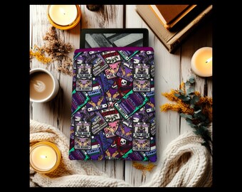 Bookish Tarot Cards | The Tropes | Kindle Paperwhite Sleeve | Colorsoft | Bookish Gift | Kindle Sleeve | Padded Sleeve | Book Gift