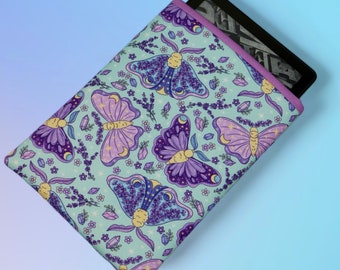 Lavender Moon Moths Kindle Paperwhite Sleeve | Bookish Gift | Kindle Sleeve | Padded Sleeve | E-reader Sleeve