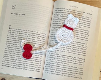 Crocheted Cat Bookmark