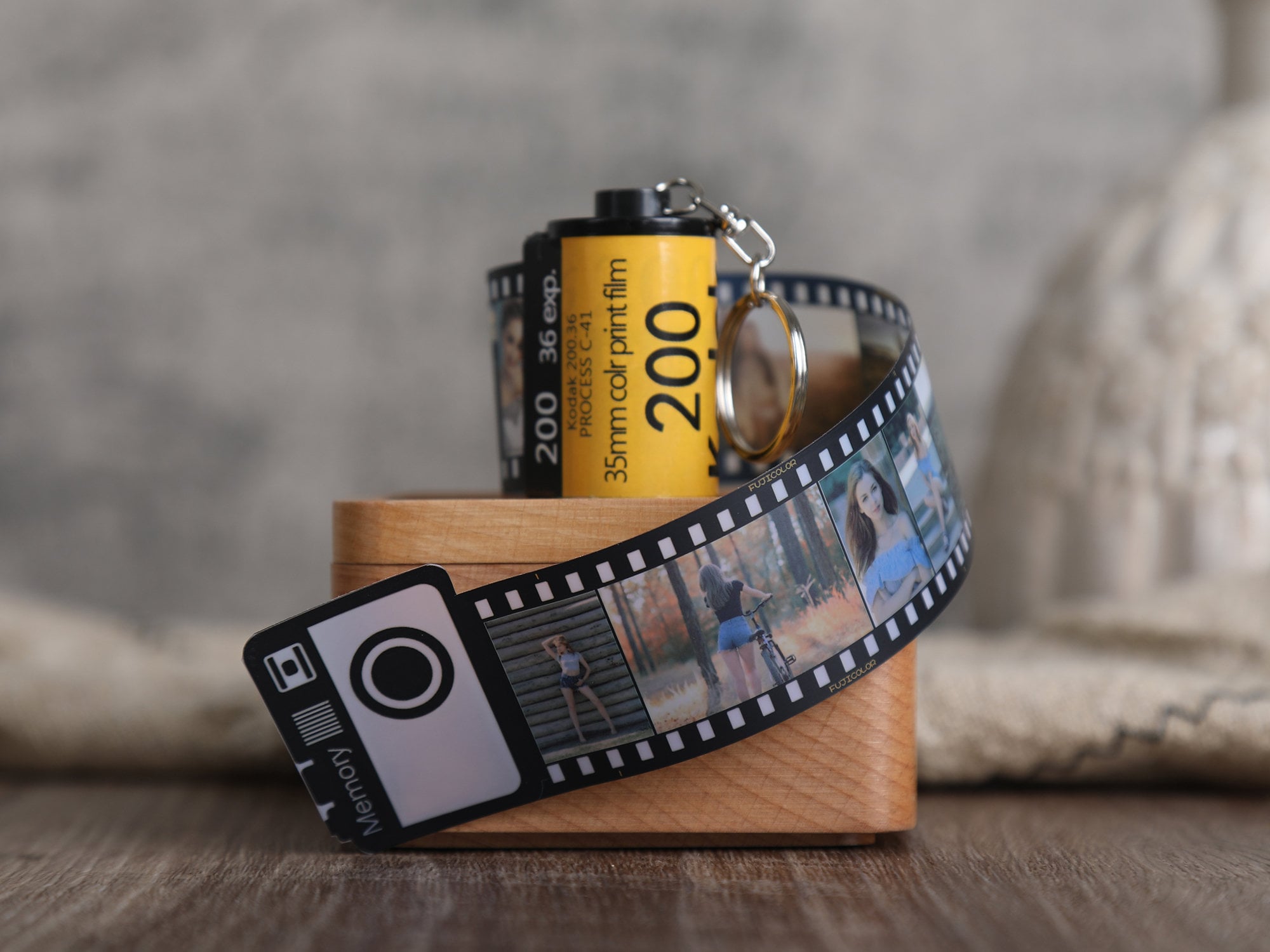 Bring your memories home with personalized home decor from Kodak